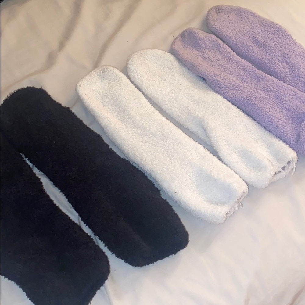 3 pairs fuzzy socks